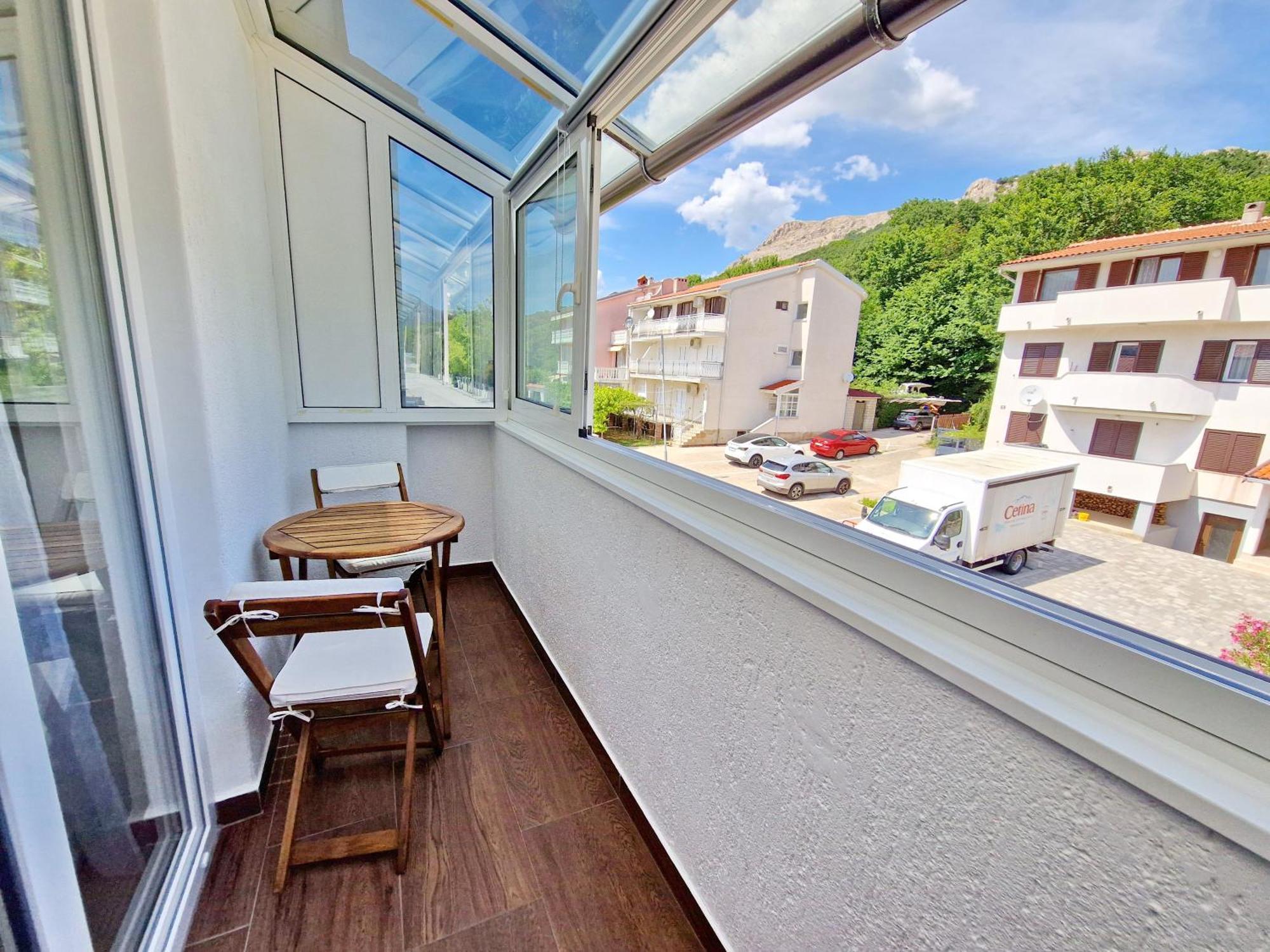 Apartment Sersic Baska  Bagian luar foto