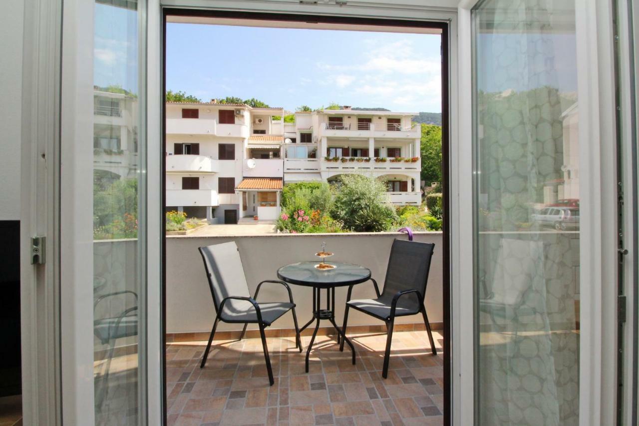 Apartment Sersic Baska  Bagian luar foto