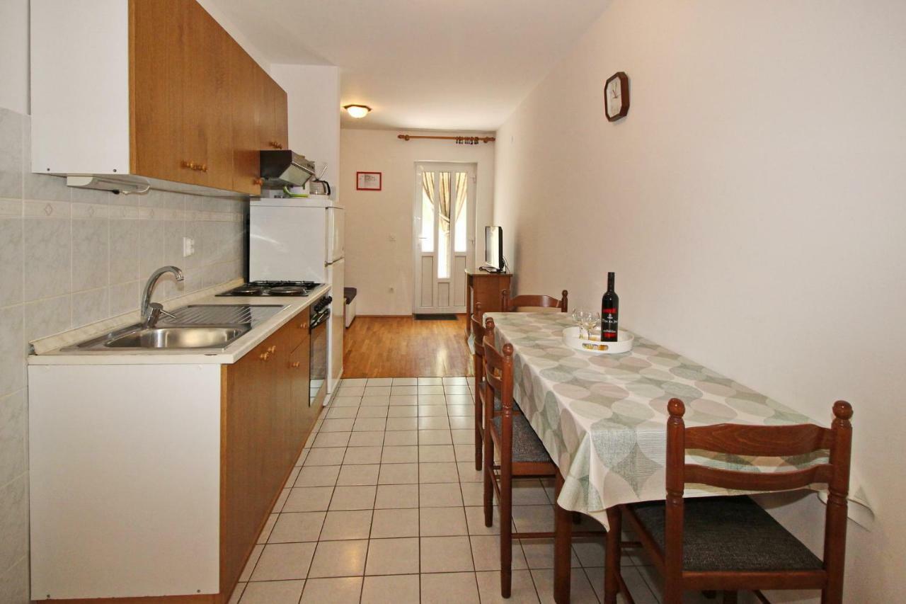 Apartment Sersic Baska  Bagian luar foto